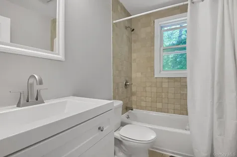 287 Norton Road Red Hook NY 12571