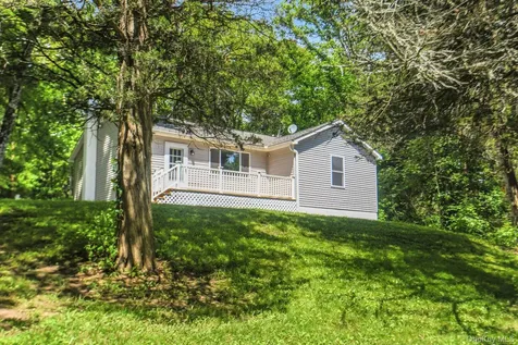 287 Norton Road Red Hook NY 12571