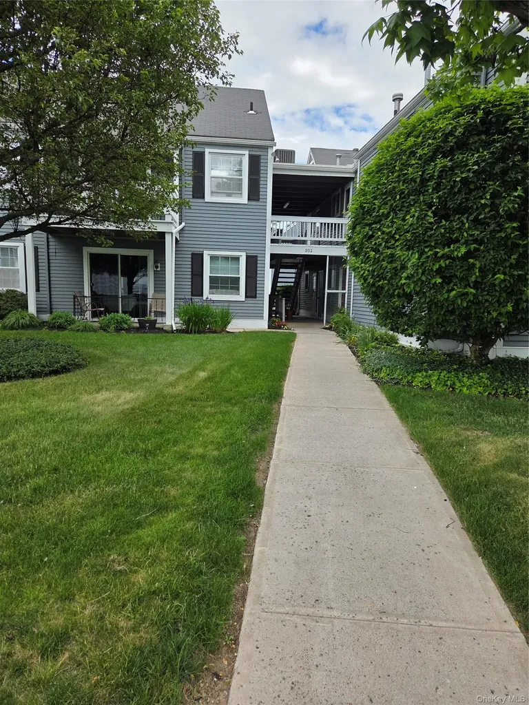 302 Commons Way Fishkill NY 12524