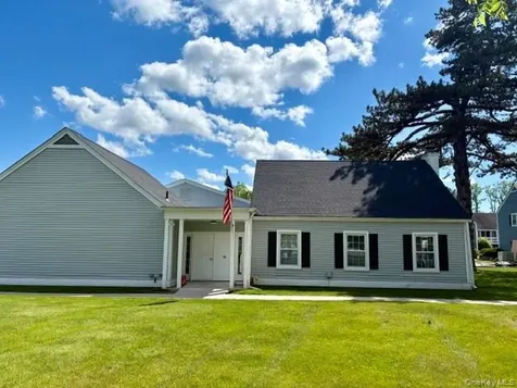 302 Commons Way Fishkill NY 12524