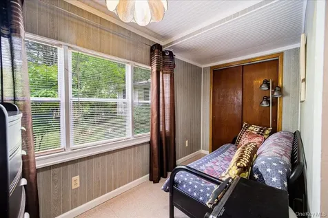 19 Nature Way Kiamesha Lake NY 12751