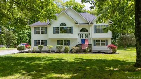 41 W Old Farm Road Hopewell Junction NY 12533