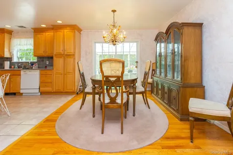 41 W Old Farm Road Hopewell Junction NY 12533