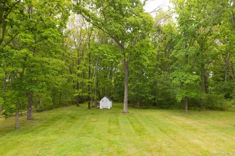 41 W Old Farm Road Hopewell Junction NY 12533