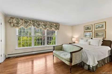 142 Rockaway Avenue Garden City NY 11530