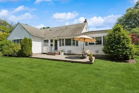 142 Rockaway Avenue Garden City NY 11530