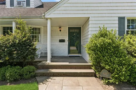 142 Rockaway Avenue Garden City NY 11530