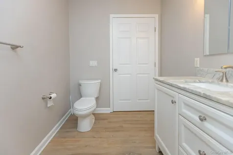 202 Crystal Hill Lane Poughkeepsie NY 12603