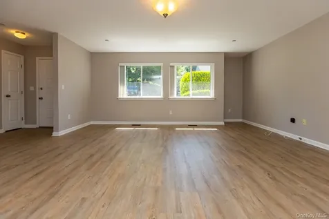 202 Crystal Hill Lane Poughkeepsie NY 12603
