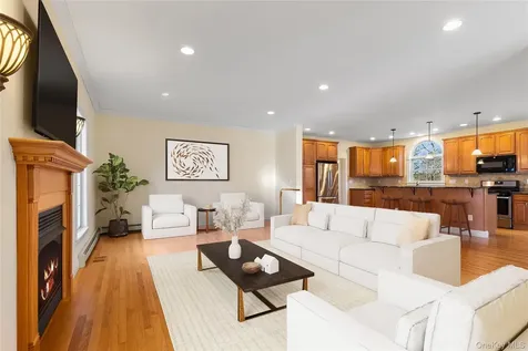 243 Knollwood Avenue Mamaroneck NY 10543
