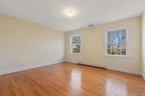243 Knollwood Avenue Mamaroneck NY 10543