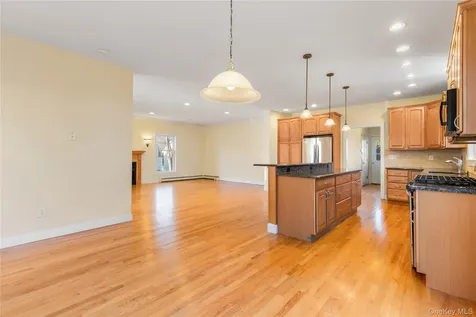 243 Knollwood Avenue Mamaroneck NY 10543