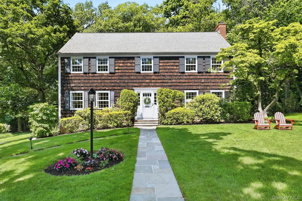 16 Old Farm Lane Hartsdale NY 10530