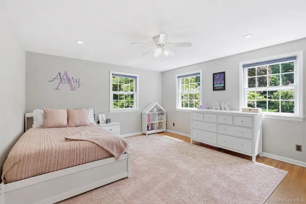 16 Old Farm Lane Hartsdale NY 10530