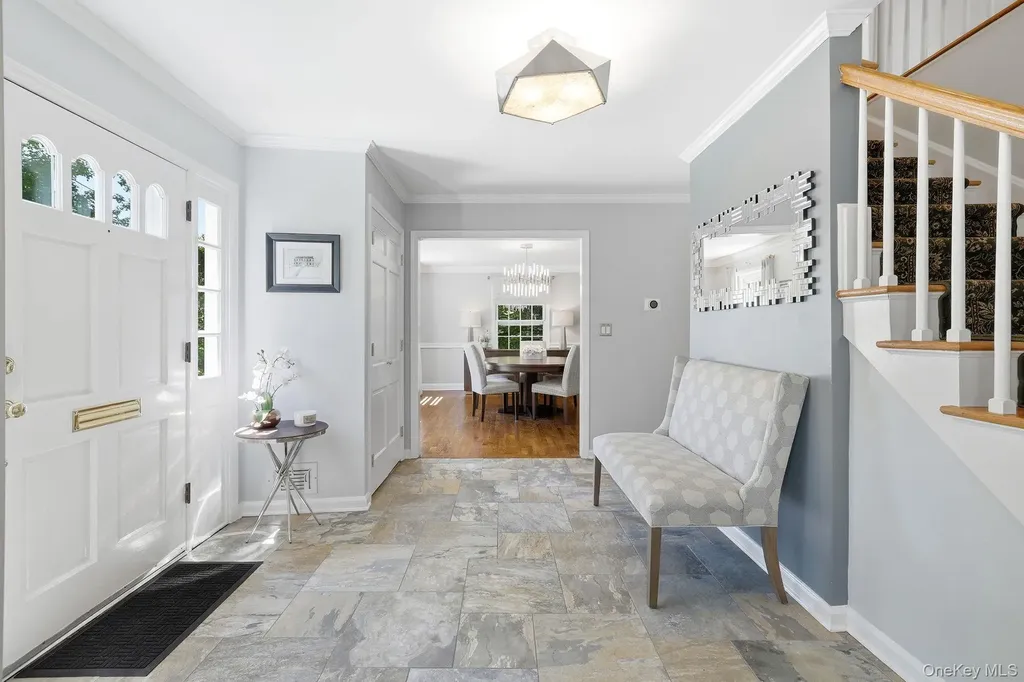 16 Old Farm Lane Hartsdale NY 10530