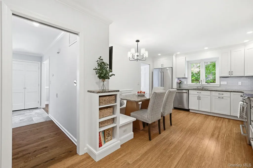 16 Old Farm Lane Hartsdale NY 10530