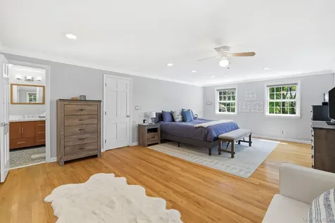 16 Old Farm Lane Hartsdale NY 10530