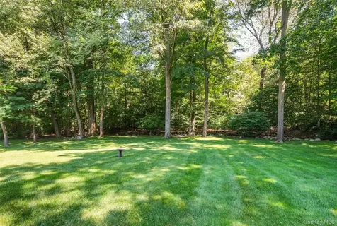 16 Old Farm Lane Hartsdale NY 10530