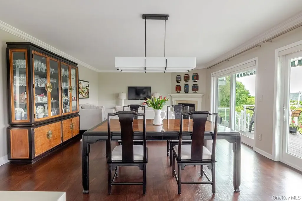 9 Van Winkle Road Hudson NY 12534