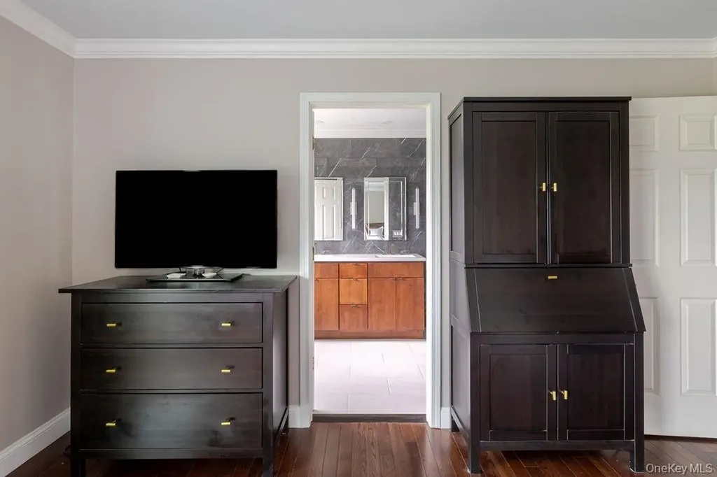 9 Van Winkle Road Hudson NY 12534