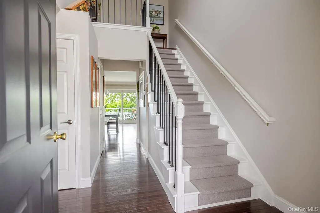 9 Van Winkle Road Hudson NY 12534