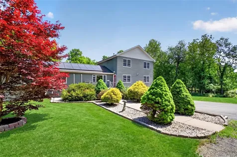142 Hawleys Corners Road Highland NY 12528