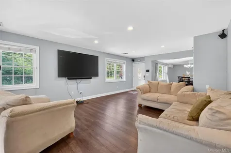 142 Hawleys Corners Road Highland NY 12528