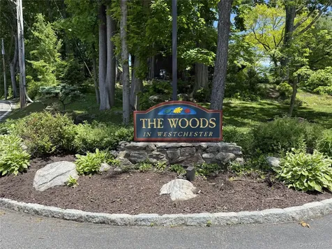 86 Woods Brooke Terrace Ossining NY 10562