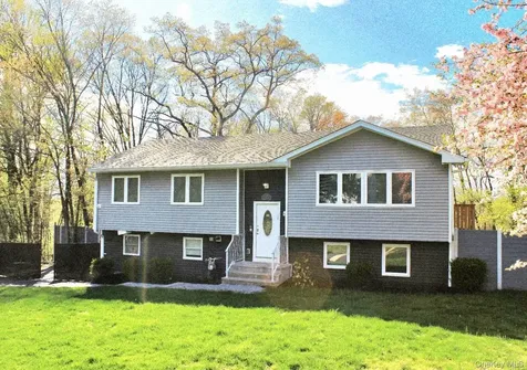 7 Wilshire Drive Call Listing Agent NY 10977