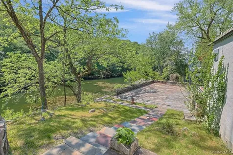 120 Spring Valley Road Ossining NY 10562