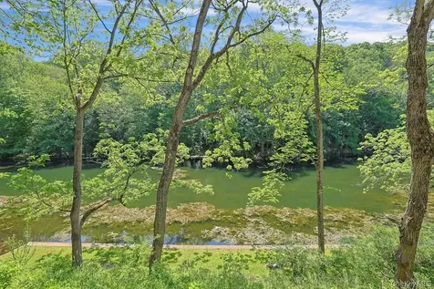120 Spring Valley Road Ossining NY 10562