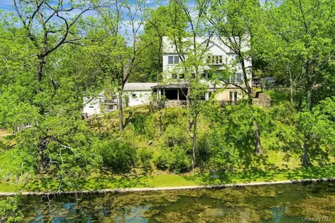 120 Spring Valley Road Ossining NY 10562