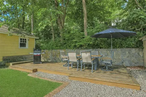 12 North Street Katonah NY 10536