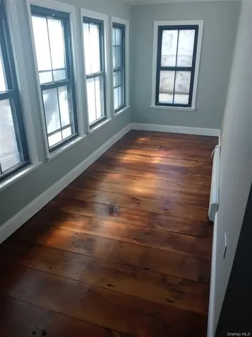 157 Cream Street Poughkeepsie NY 12601