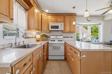 104 Franklin Place Massapequa NY 11758
