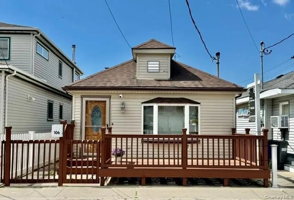 106 E 7th Road Broad Channel NY 11693