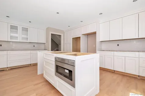 58 Marion Drive New Rochelle NY 10804