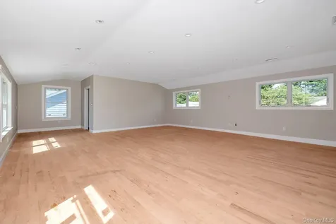 58 Marion Drive New Rochelle NY 10804