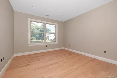 58 Marion Drive New Rochelle NY 10804
