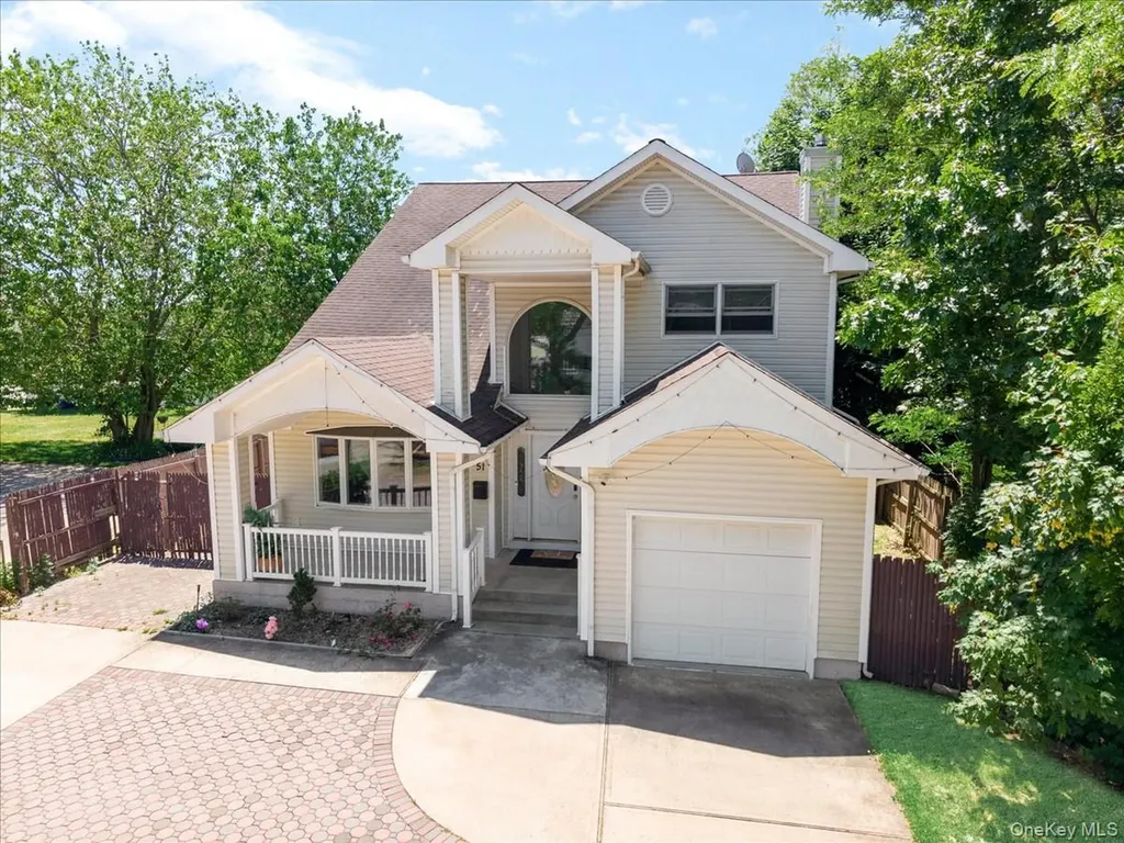 51 Atlantic Avenue Freeport NY 11520