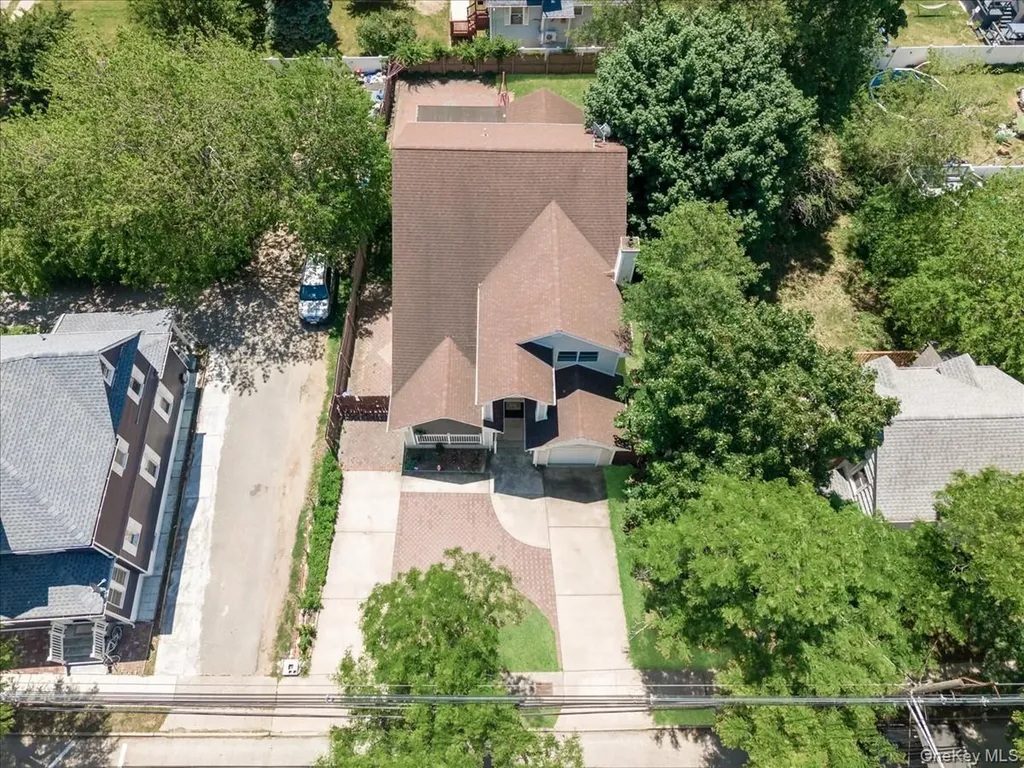 51 Atlantic Avenue Freeport NY 11520