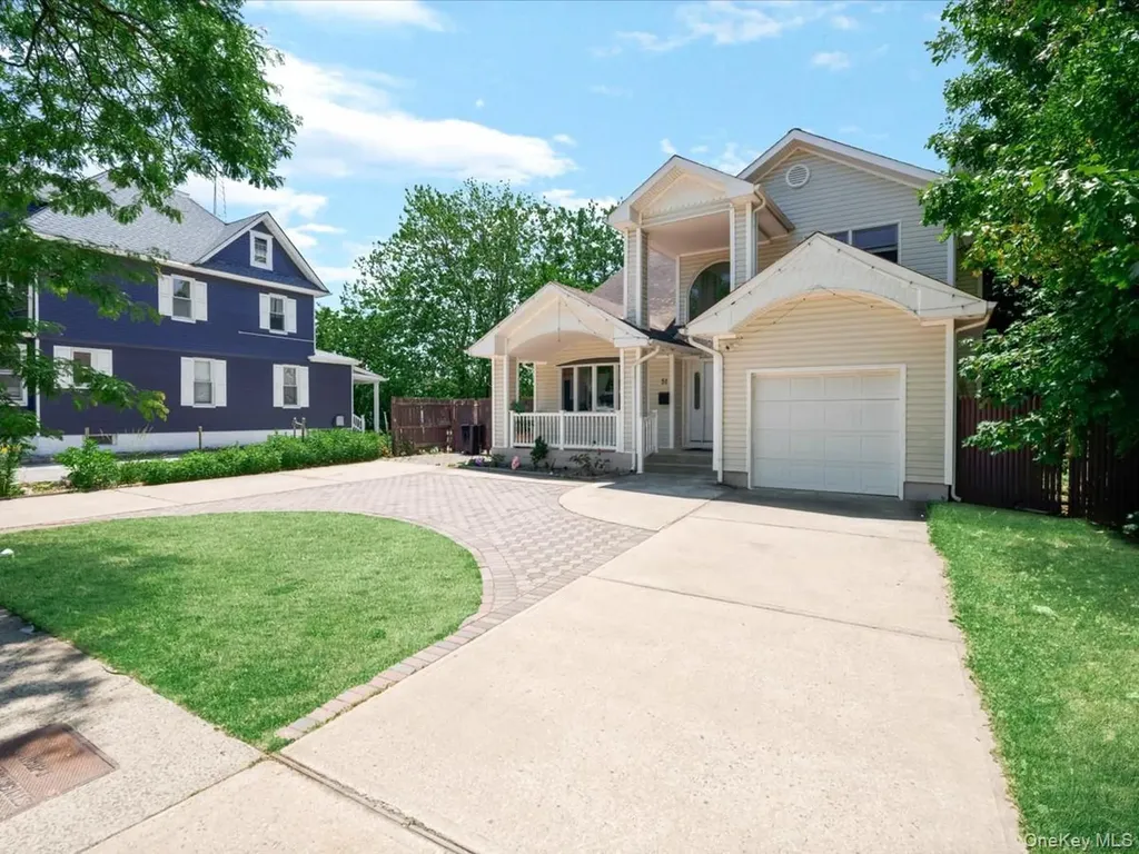 51 Atlantic Avenue Freeport NY 11520