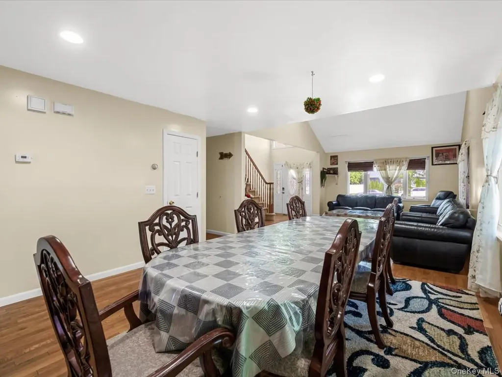51 Atlantic Avenue Freeport NY 11520