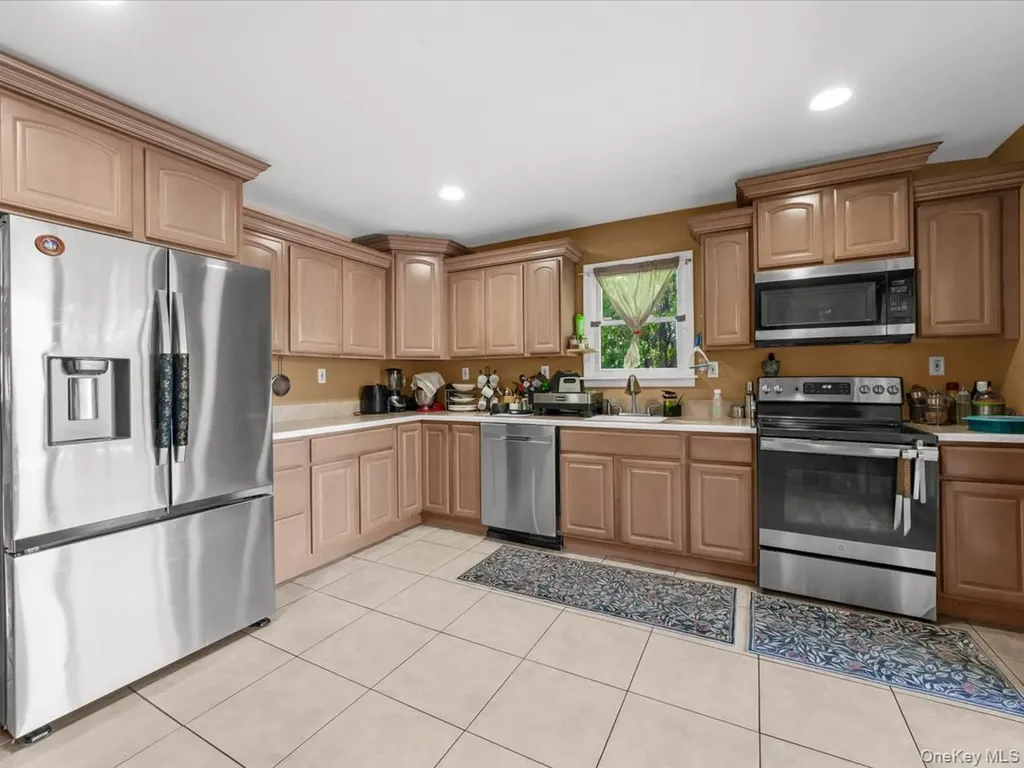 51 Atlantic Avenue Freeport NY 11520