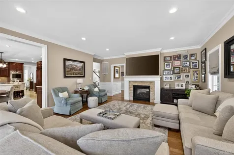 261 Harbor Road Cold Spring Harbor NY 11724