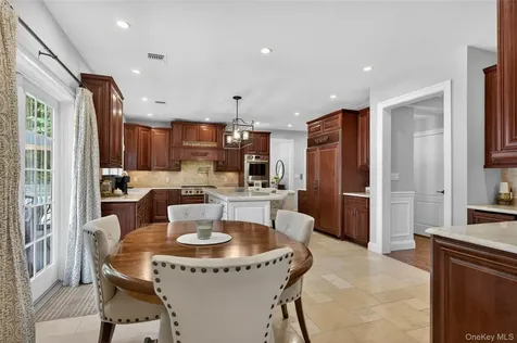 261 Harbor Road Cold Spring Harbor NY 11724
