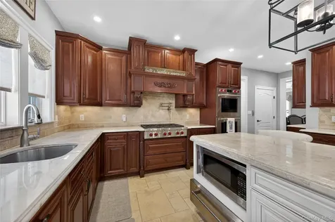 261 Harbor Road Cold Spring Harbor NY 11724