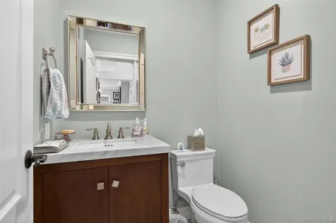 261 Harbor Road Cold Spring Harbor NY 11724