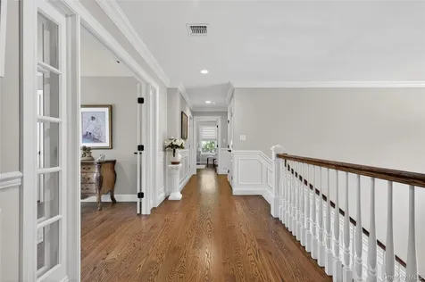 261 Harbor Road Cold Spring Harbor NY 11724