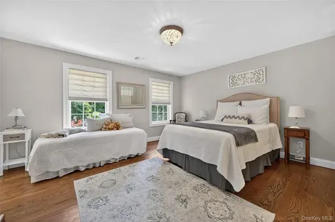 261 Harbor Road Cold Spring Harbor NY 11724
